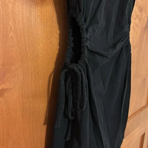 Black Cut-Out Dress - Picture 3 of 4